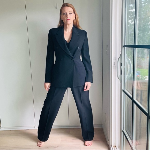 Meet your Posher:) Poshmark Ambassador!!! - Picture 2 of 16